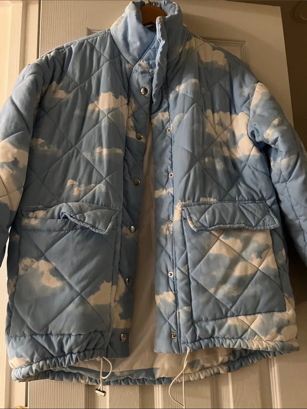 Forever 21 Light Blue and White Cloud Print Quilted Puffer Jacket - Picture 1 of 2